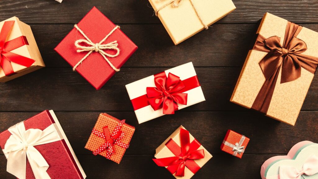 Gift-production-and-Distribution